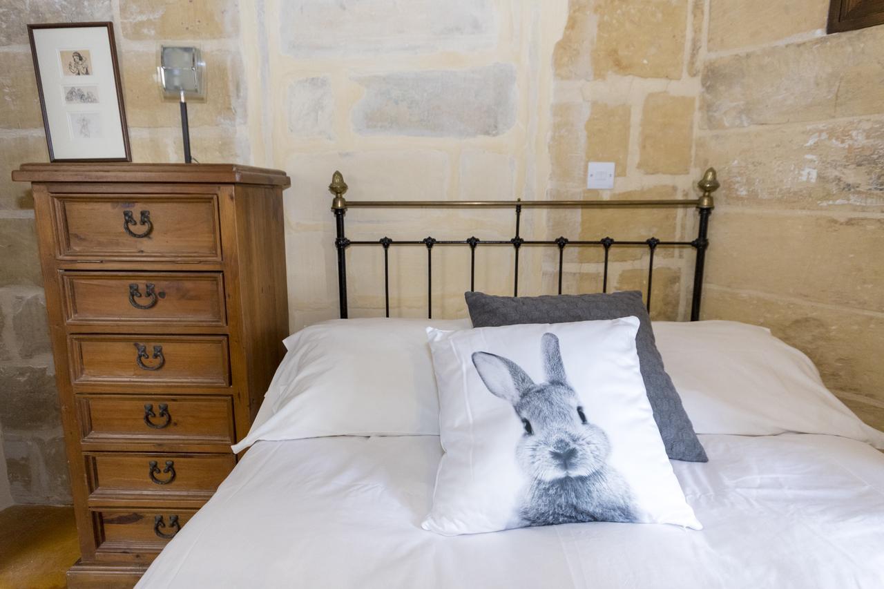 The Burrow Guest House Tarxien Buitenkant foto