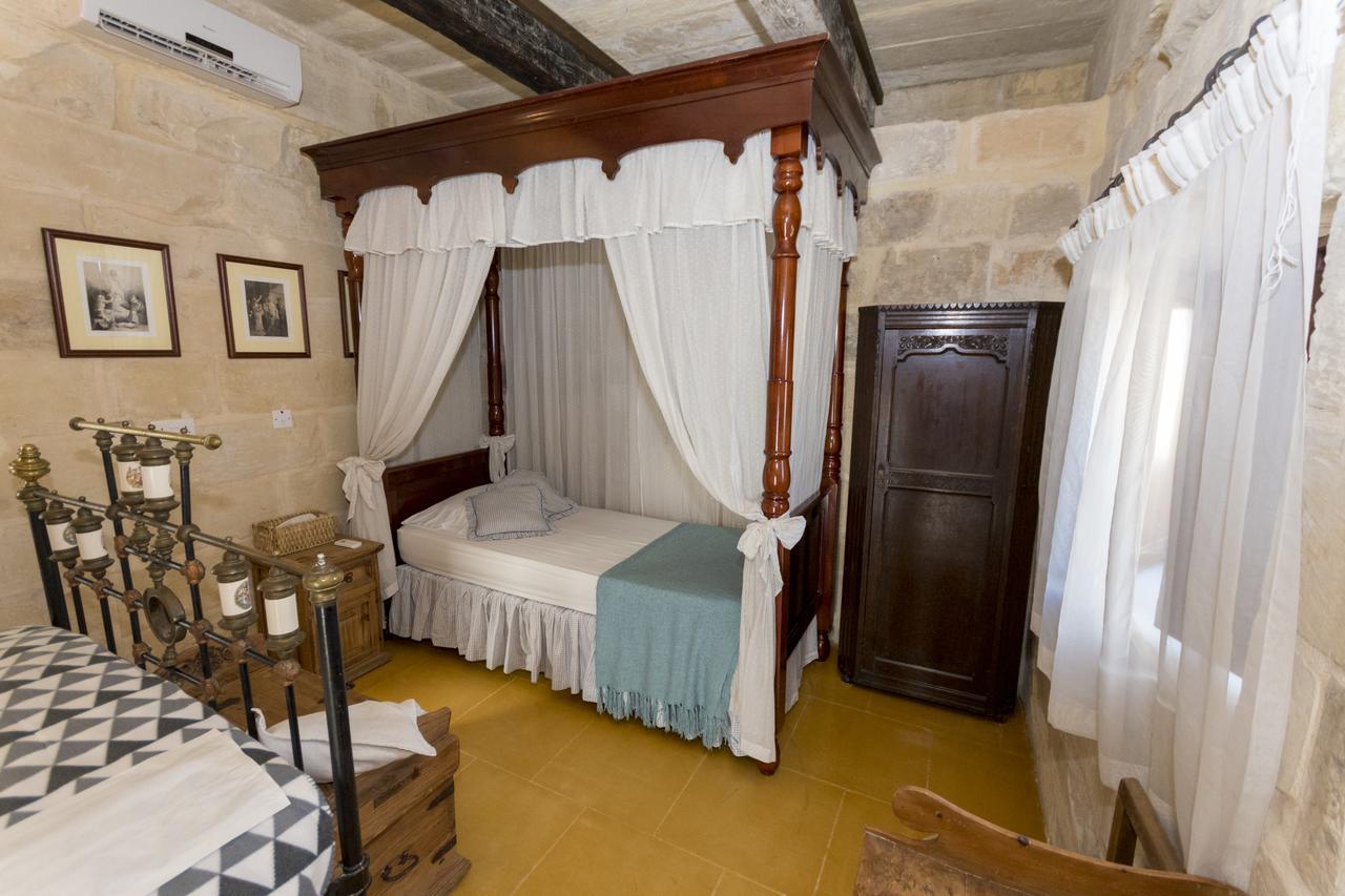 The Burrow Guest House Tarxien Buitenkant foto