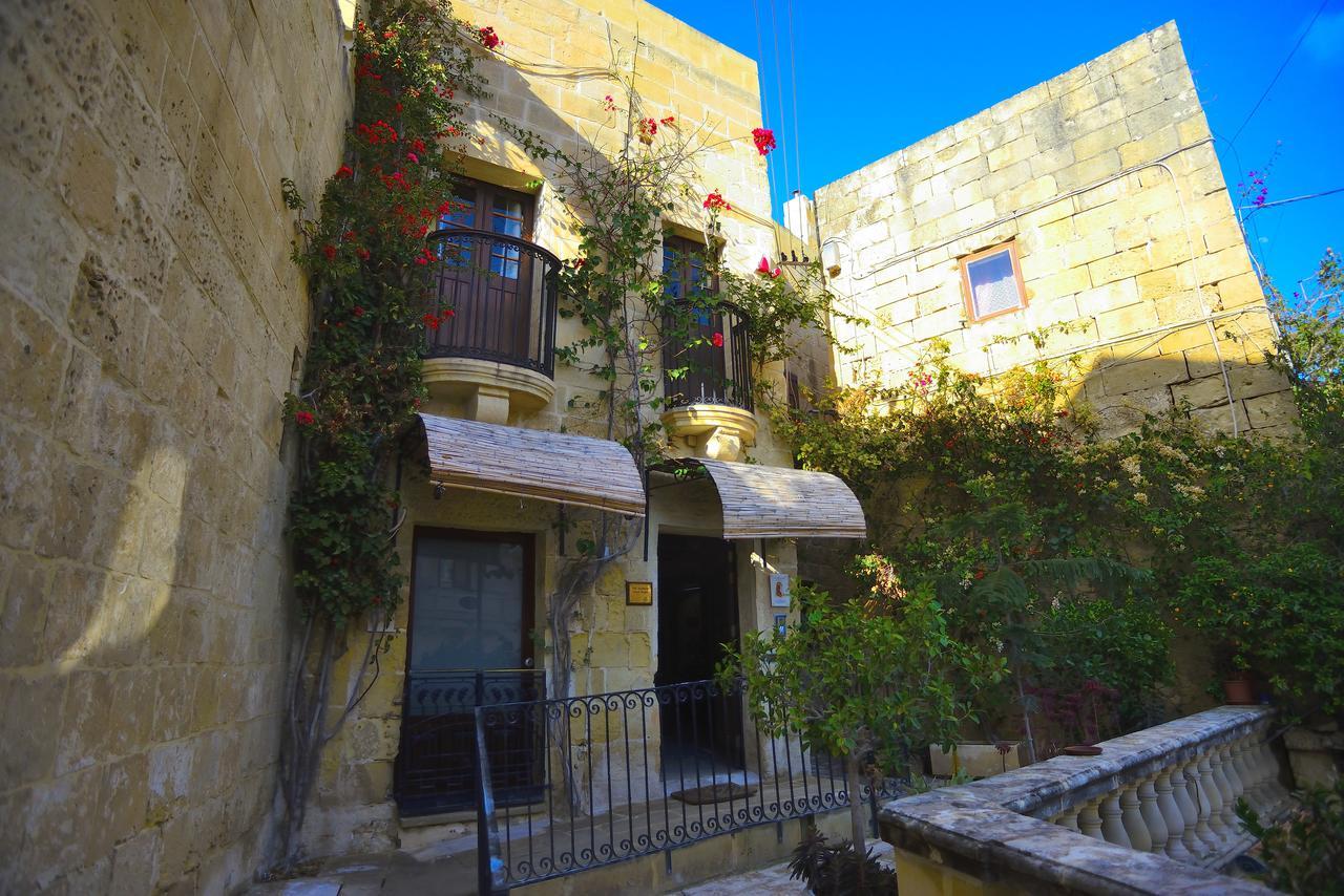 The Burrow Guest House Tarxien Buitenkant foto